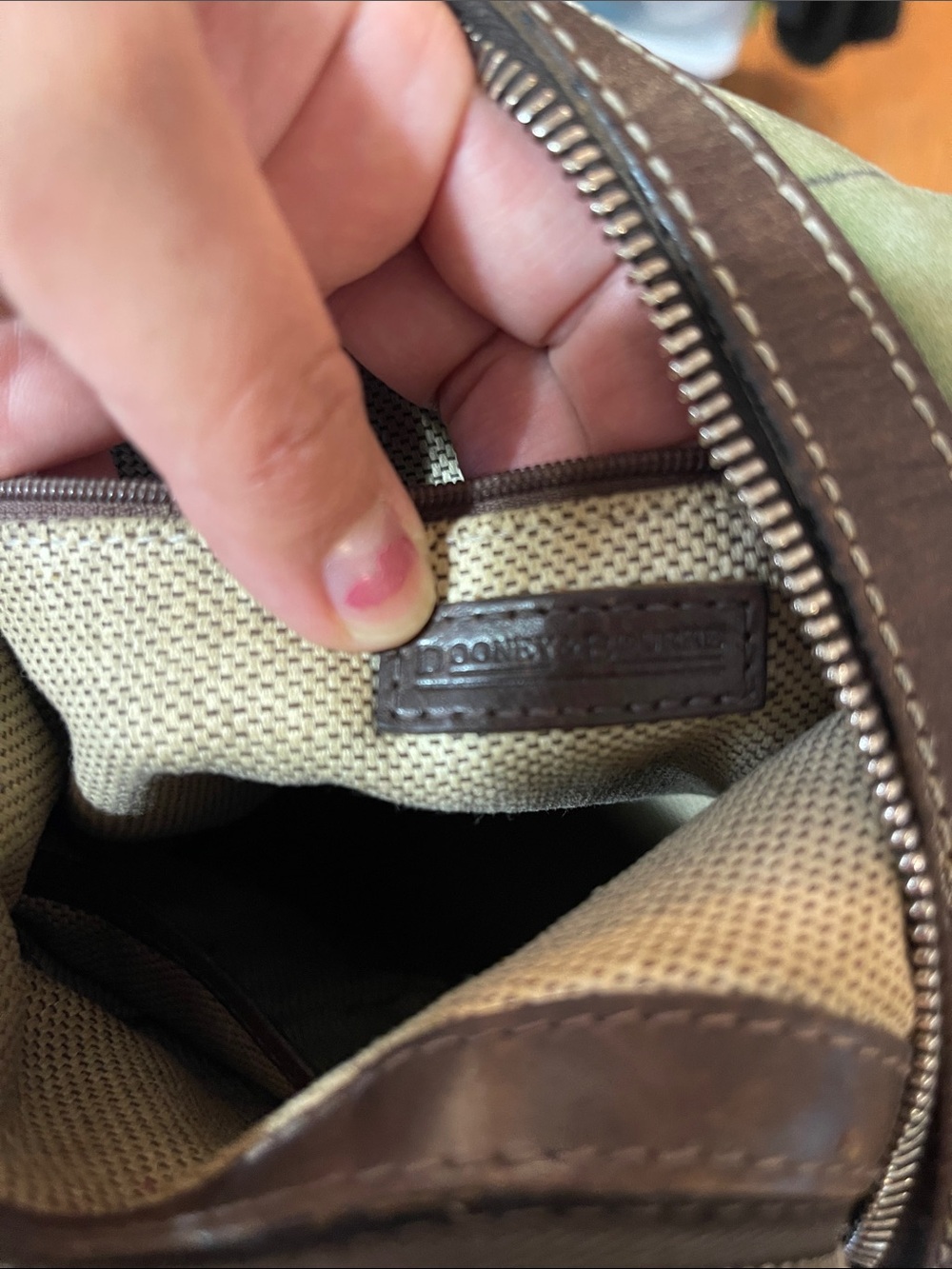 Dooney & Bourke Olive Green Croc-Embossed Leather Shoulder Bag with Brown Trim - Picture 8 of 10